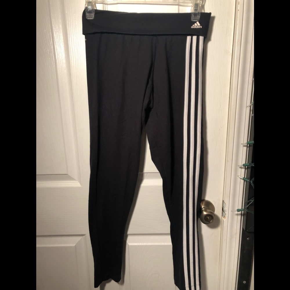 SMALL ADIDAS LEGGINGS